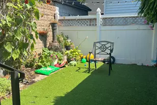 86-04 Eliot Ave, New York City, NY 11374 - Photo 13