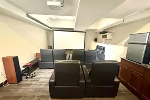 118-17 Union Tpke, New York City, NY 11375 - Photo 17