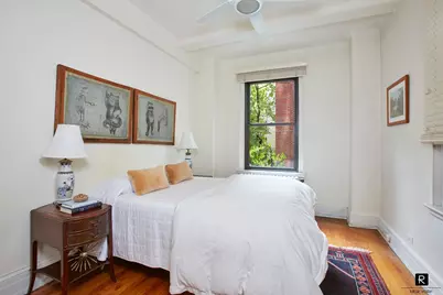 325 E 57th Street #2-D, New York City, NY 10022 - Photo 9