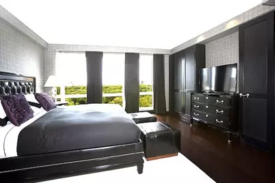 160 Central Park S #1005, New York City, NY 10019 - Photo 5