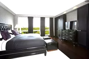 160 Central Park S, New York City, NY 10019 - Photo 5