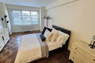 150 E 61st St, New York City, NY 10065 - Photo 5