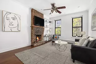 433 W 24th St, New York City, NY 10011 - Photo 1
