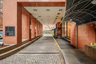 400 E 56th St, New York City, NY 10022 - Photo 17