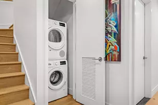 24-16 Queens Plaza S, New York City, NY 11101 - Photo 7