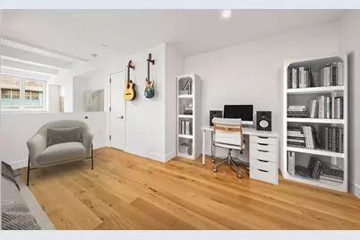 24-16 Queens Plaza S #2A, New York City, NY 11101 - Photo 11