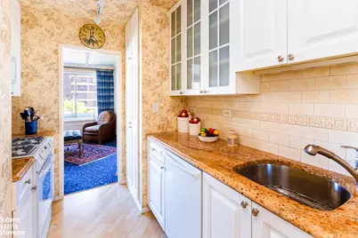 530 E 72nd Street #9B, New York City, NY 10021 - Photo 5