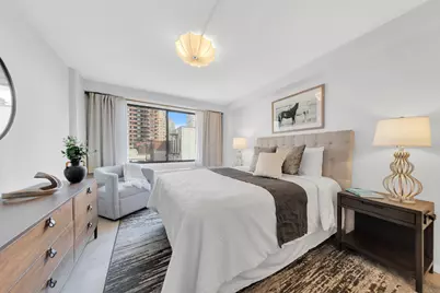 345 E 73rd Street #6C, New York City, NY 10021 - Photo 3