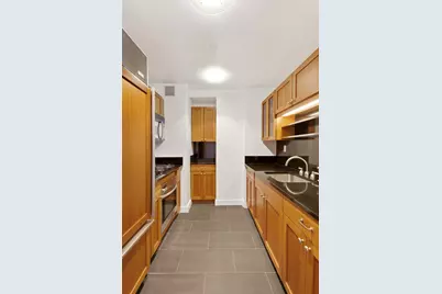 425 5th Avenue #41C, New York City, NY 10016 - Photo 3