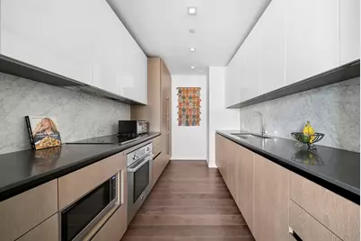 302 E 96th Street #1403, New York City, NY 10128 - Photo 3