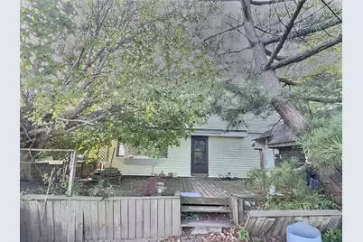 815 Walton Road, New York City, NY 11693 - Photo 5