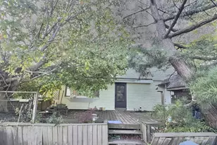 8-15 Walton Rd, New York City, NY 11693 - Photo 5