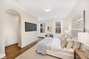 24 W 70th St, New York City, NY 10023 - Photo 7