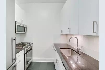 300 E 64th Street #8C, New York City, NY 10065 - Photo 3