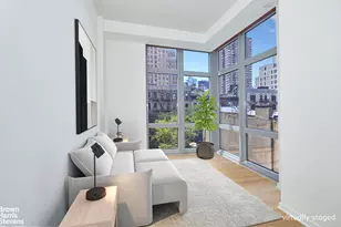 310 W 52nd St, New York City, NY 10019 - Photo 3