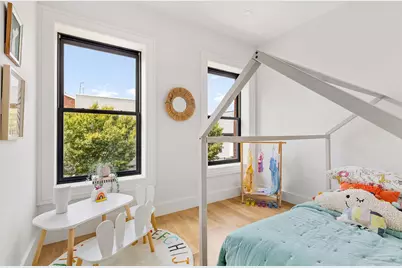 215 24th Street, New York City, NY 11232 - Photo 5