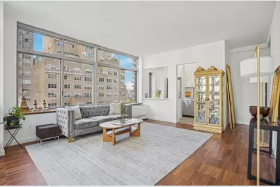 188 E 64th Street #1105, New York City, NY 10065 - Photo 3