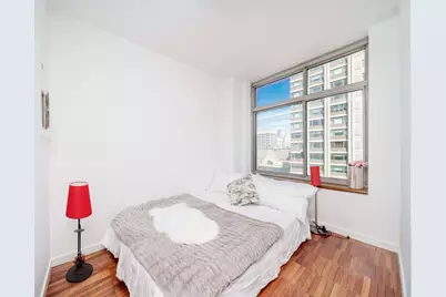 188 E 64th Street #1105, New York City, NY 10065 - Photo 7