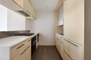 252 South St, New York City, NY 10002 - Photo 5