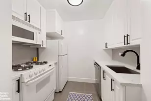 205 3rd Ave, New York City, NY 10003 - Photo 3