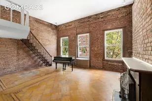 200 6th Ave, New York, NY 10013 - Photo 15