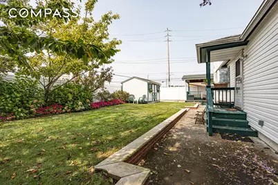 355 D Dormans Court #D, New York City, NY 11693 - Photo 15