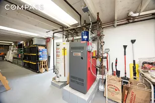 355 D Dormans Ct, New York City, NY 11693 - Photo 19