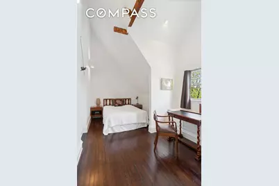 685 E 22nd Street, New York City, NY 11210 - Photo 29