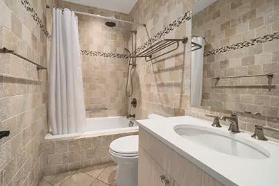 422 E 84th Street, New York City, NY 10028 - Photo 11