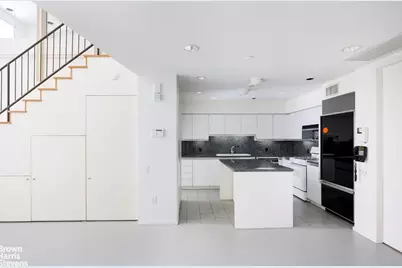 42 Downing Street, New York City, NY 10014 - Photo 15