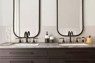 547 W 47th St, New York City, NY 10036 - Photo 11