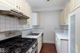 640 W 231st St, New York City, NY 10463 - Photo 7