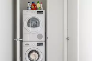 350 W 53rd St, New York City, NY 10019 - Photo 9