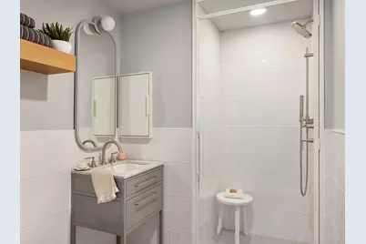 547 W 47th Street #1114, New York City, NY 10036 - Photo 17