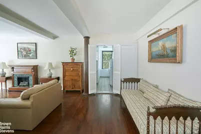 210 E 73rd Street #1E, New York City, NY 10021 - Photo 5