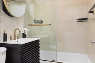 514 E 82nd St, New York City, NY 10028 - Photo 5