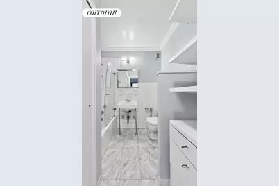 166 E 61st Street #10M, New York City, NY 10065 - Photo 5