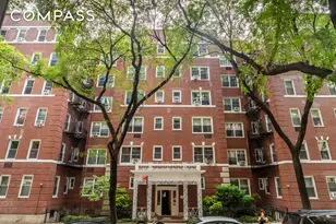 310 W 55th St, New York City, NY 10019 - Photo 7