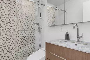 245 E 54th St, New York City, NY 10022 - Photo 5