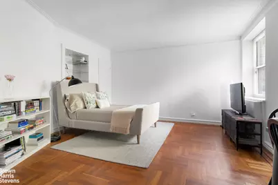 585 W 214th Street #1A, New York City, NY 10034 - Photo 3