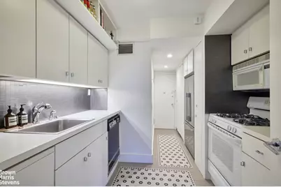 45 E 72nd Street #7B, New York City, NY 10021 - Photo 5