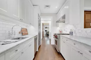 330 E 51st St, New York City, NY 10022 - Photo 5