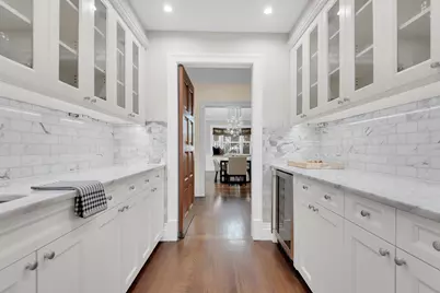 330 E 51st Street, New York City, NY 10022 - Photo 3