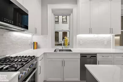 102 W 75th Street #24, New York City, NY 10023 - Photo 5