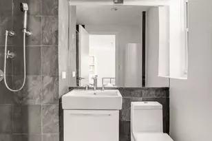 35-25 77th St, New York City, NY 11372 - Photo 11