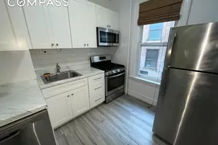 31-74 33rd St, Astoria, NY 11106 - Photo 9