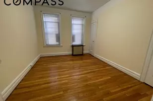 31-74 33rd St, New York City, NY 11106 - Photo 7
