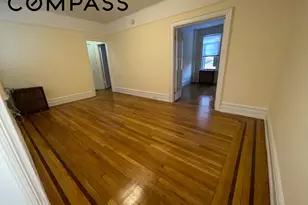 31-74 33rd St, New York City, NY 11106 - Photo 5