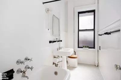 801 W End Avenue #7A, New York City, NY 10025 - Photo 9