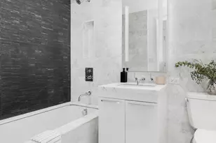 230 E 20th St, New York City, NY 10003 - Photo 5